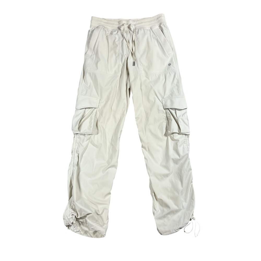 Lululemon Women’s Dance Studio Cargo Straight Leg Pants Relaxed Fit Small Beige